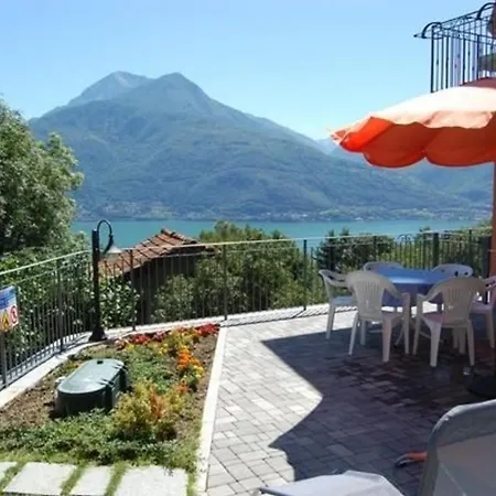 Rustikales Haus In Ruhiger Lage Mit Seesicht Pianello Del Lario